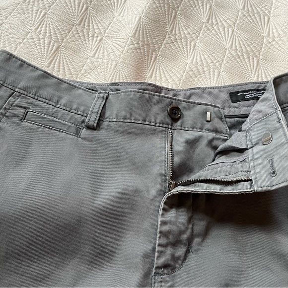 Nordstrom 32” shorts in gray - Picture 4 of 7